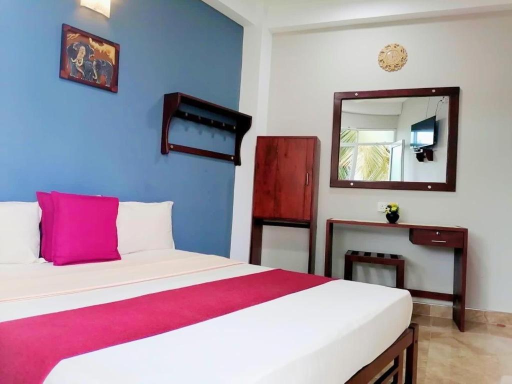 Mountain View Apartment แคนดี้ ภายนอก รูปภาพ