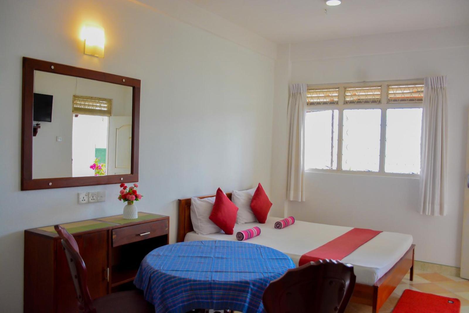 Mountain View Apartment แคนดี้ ภายนอก รูปภาพ