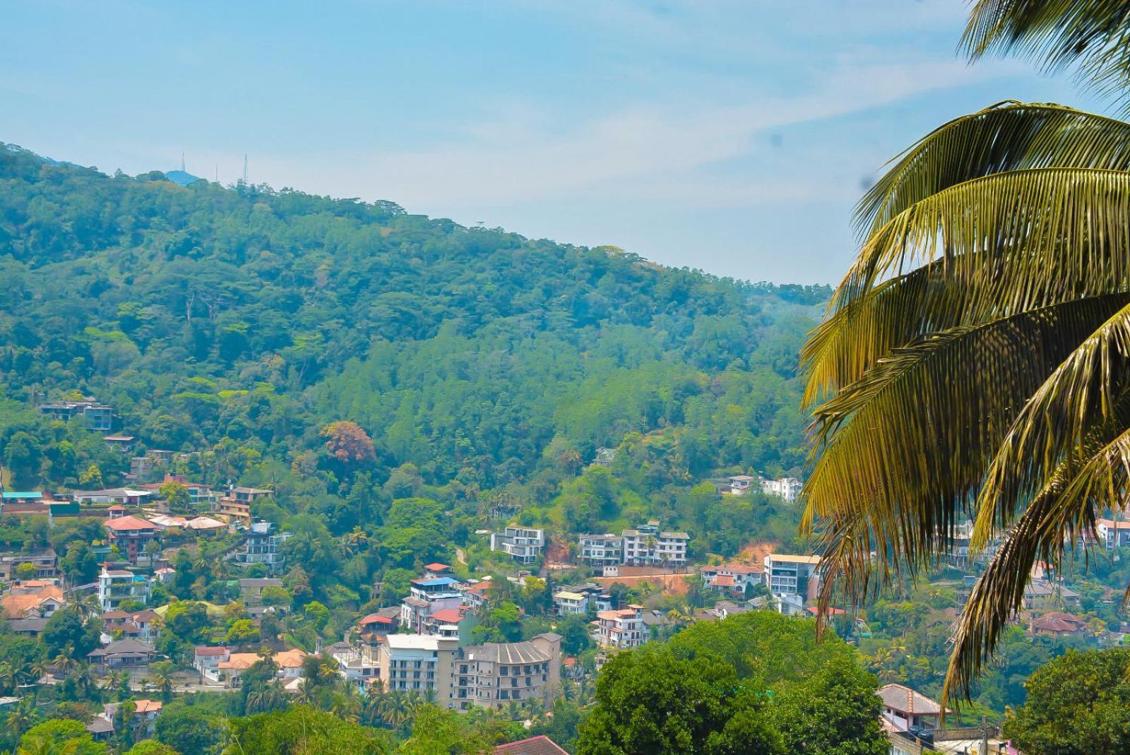 Mountain View Apartment แคนดี้ ภายนอก รูปภาพ