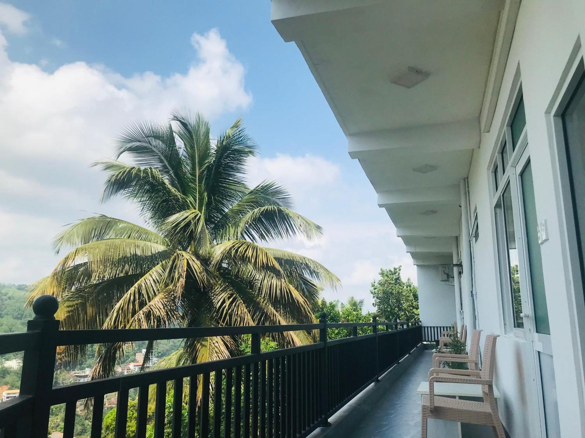 Mountain View Apartment แคนดี้ ภายนอก รูปภาพ